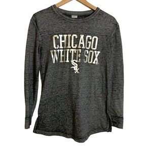 Chicago White Sox Long sleeve top. Size Small.